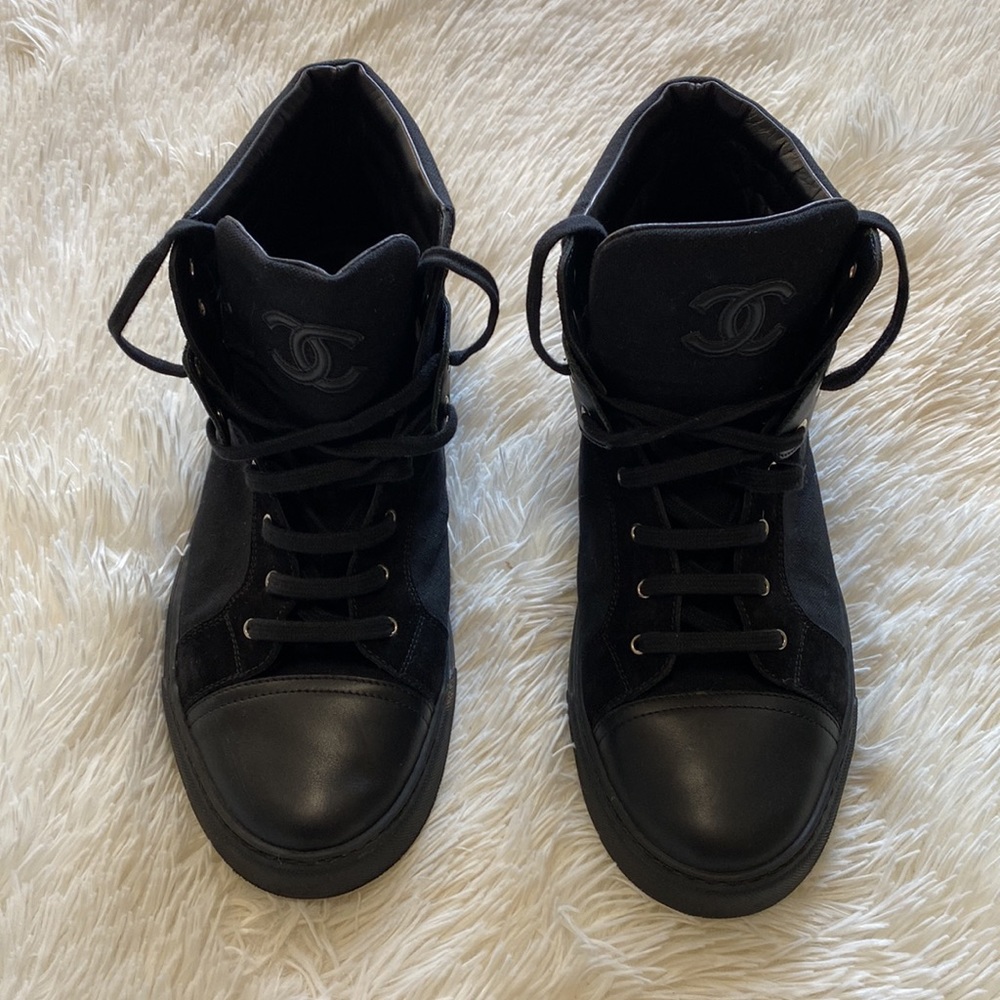 AUTHENTIC Men’s Chanel High Top Sneaker Like **New** with No Box/No Dust Bag - Picture 3 of 7